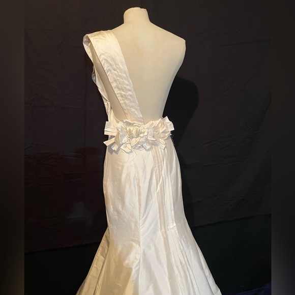 Ivory Wedding Dress 8 Silk 1 Shoulder Pleats Front & Back Sides Designer NWT - Picture 9 of 15